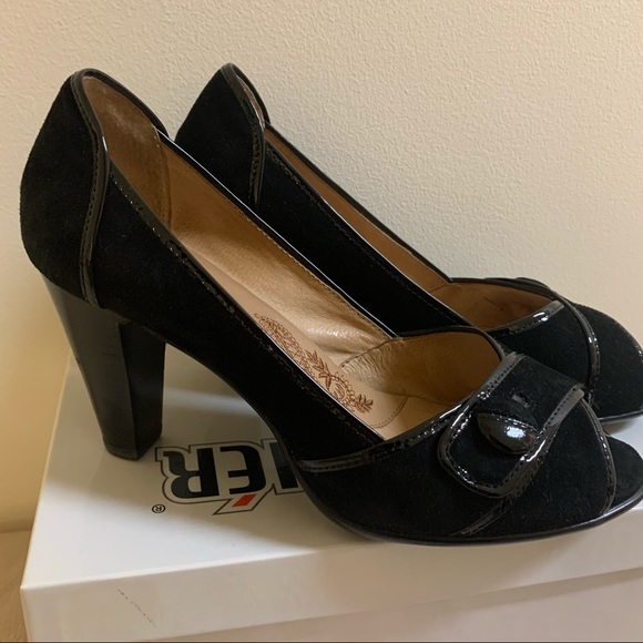 Sofft black heels Clearance